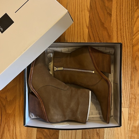 Dolce Vita Volli brown nubuck boots - Picture 9 of 9